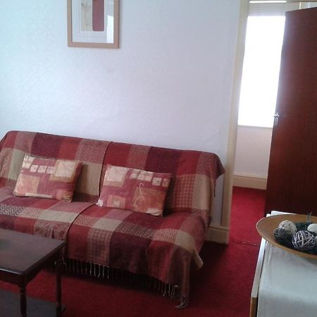 Lyndale Holiday Flats Blackpool Buitenkant foto