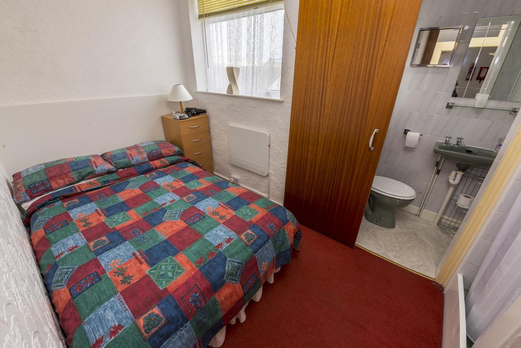 Lyndale Holiday Flats Blackpool Buitenkant foto