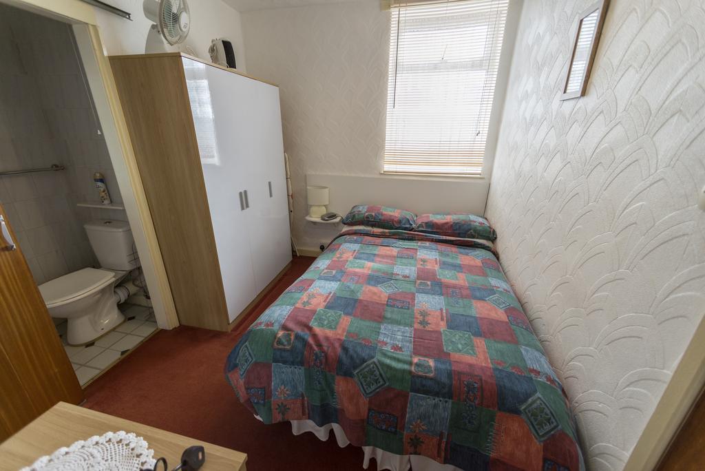 Lyndale Holiday Flats Blackpool Buitenkant foto