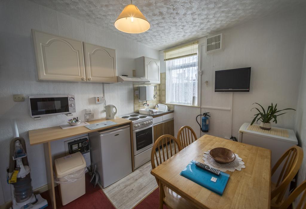 Lyndale Holiday Flats Blackpool Buitenkant foto