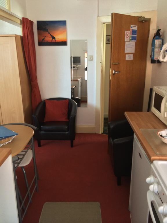Lyndale Holiday Flats Blackpool Buitenkant foto