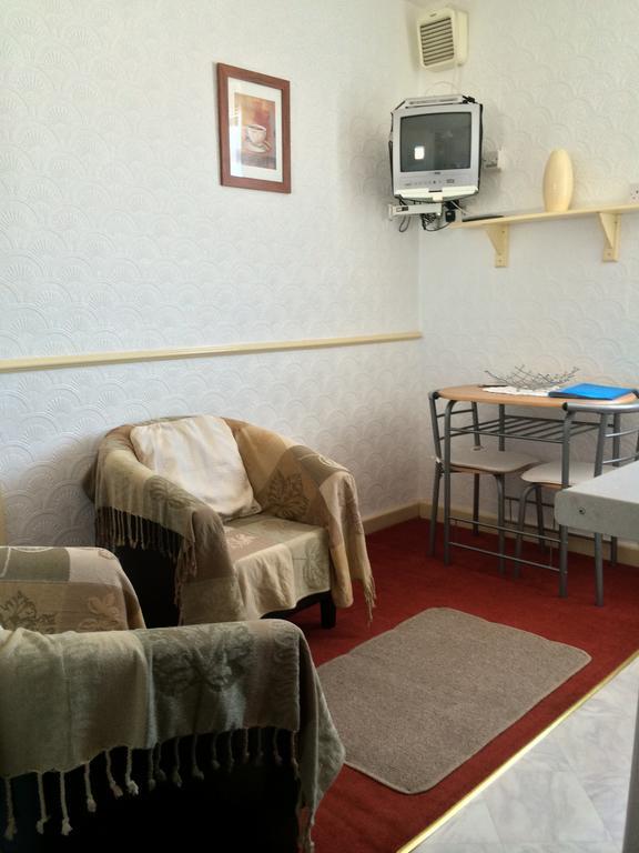 Lyndale Holiday Flats Blackpool Buitenkant foto