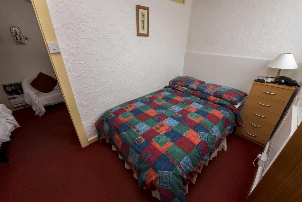 Lyndale Holiday Flats Blackpool Buitenkant foto